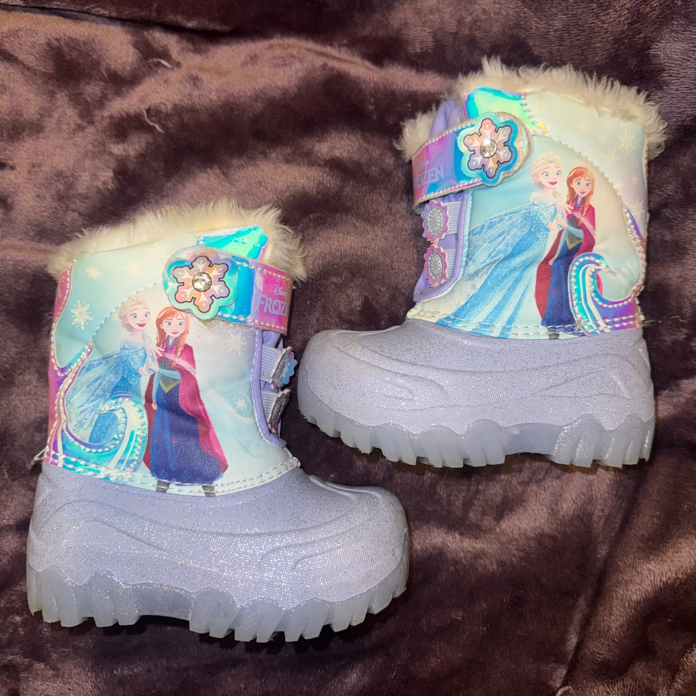 Disney Frozen Toddler Winter Snow Boots Size 6